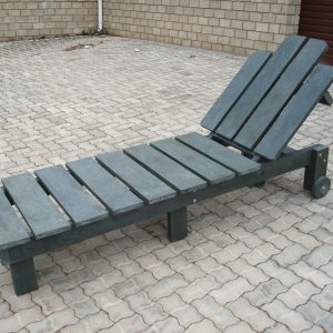 Pool Lounger Vertical Back